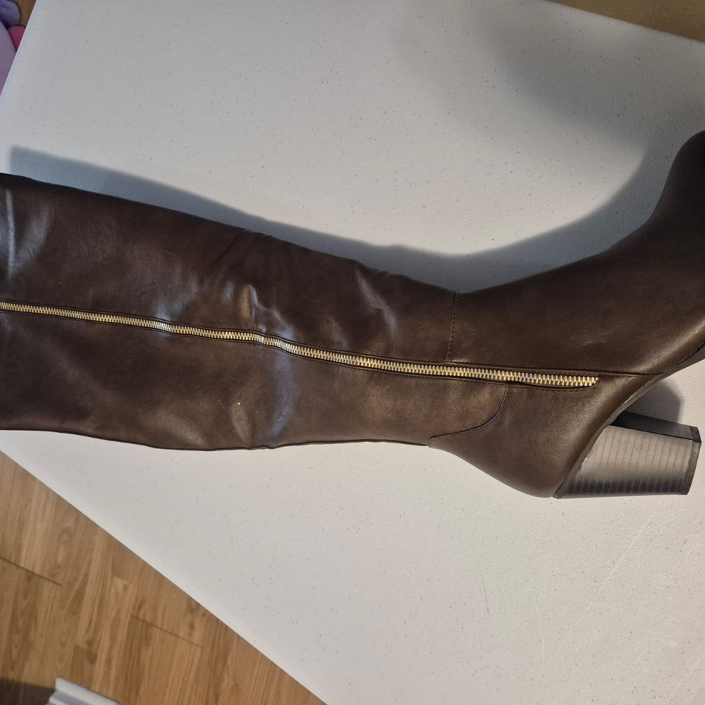 Elegant Brown Knee-High Boots